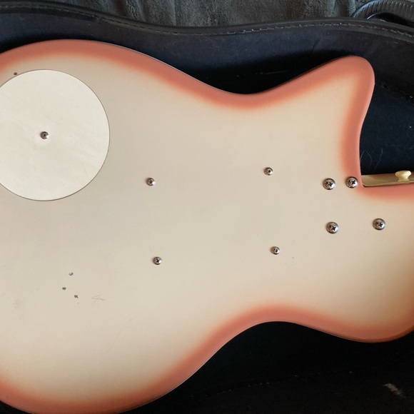 danelectro guitar - Picture 4 of 4